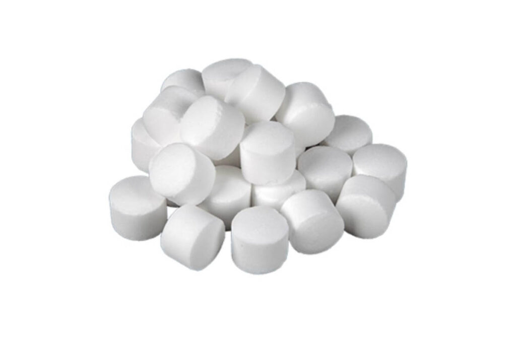 Sól tabletkowa znana jest również pod nazwą sól techniczna. Powstaje na bazie soli spożywczej o zawartości chlorku sodu do 99,5%.